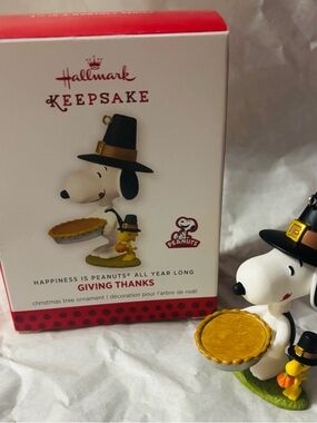 Hallmark 2013 Retired “Give Thanks” Snoppy & Wood Stock figure